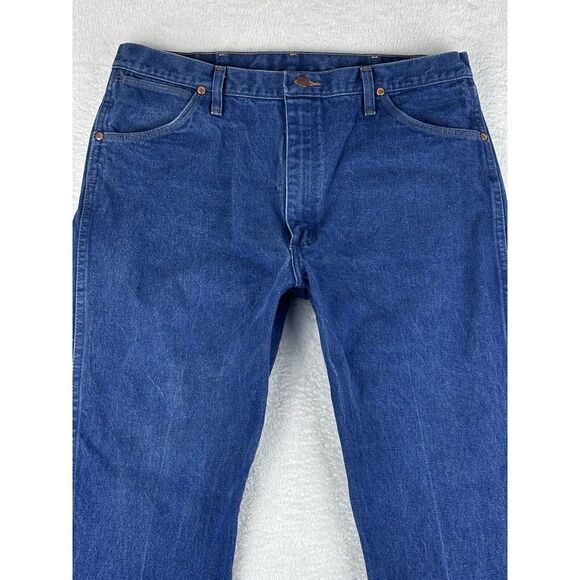 Wrangler Jeans Mens Blue High Rise Medium Wash Jeans Size 38x30 (36x28 Measured) - Picture 2 of 13